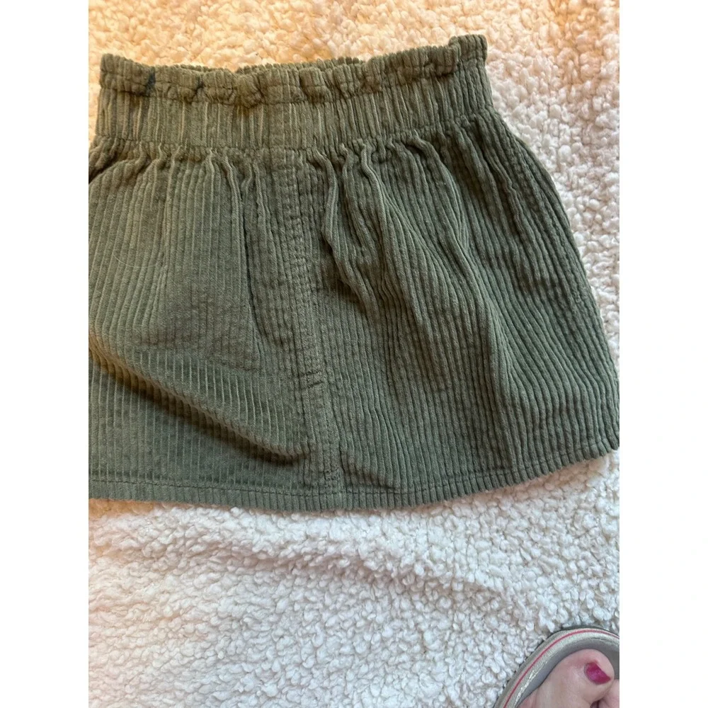 Old Navy Toddler Girls Olive Green Corduroy Heart Pocket Skirt 18-24M NWT